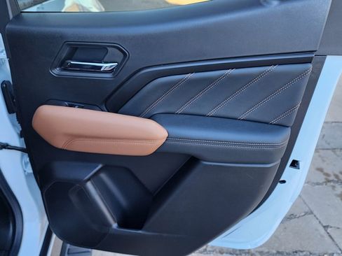 New 2026 GMC Canyon AT4 image 42