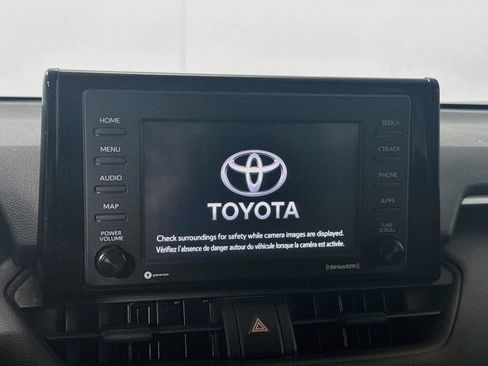 Used 2020 Toyota RAV4 XLE FWD image 13
