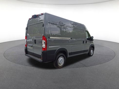 New 2025 RAM ProMaster 2500 w/ Convenience Group image 4