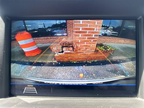 Used 2018 GMC Terrain SLE FWD image 17