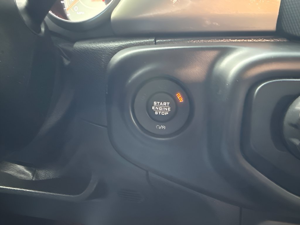 Used 2020 Jeep Wrangler Sport AWD/4WD image 19