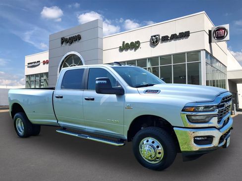 New 2026 RAM 3500 Big Horn AWD/4WD image 1