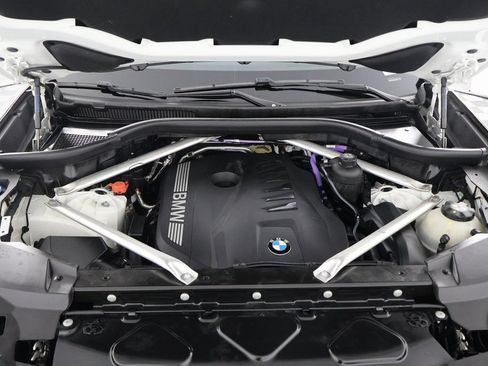 Used 2024 BMW X5 sDrive40i w/ Premium Package RWD image 15