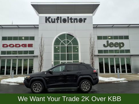 Used 2021 Jeep Cherokee Trailhawk w/ Technology Group image 1