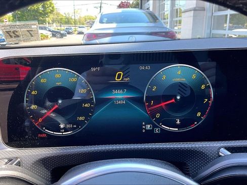 Used 2022 Mercedes-Benz CLA 250 4MATIC image 22