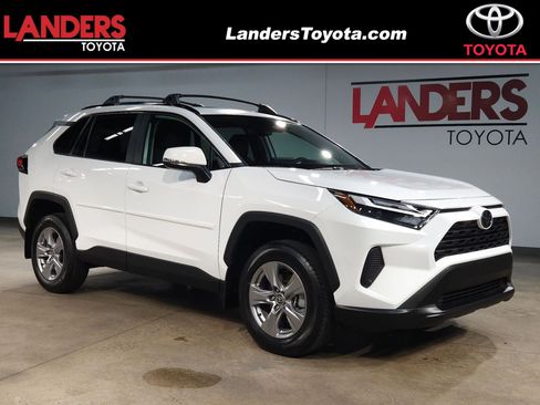 Used 2024 Toyota RAV4 XLE image 1