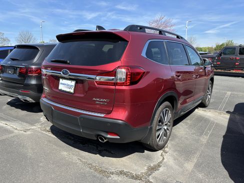 Used 2021 Subaru Ascent Limited w/ Technology Package image 10