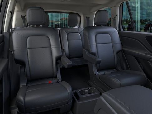 New 2025 Lincoln Aviator AWD w/ Equipment Group 101A image 11