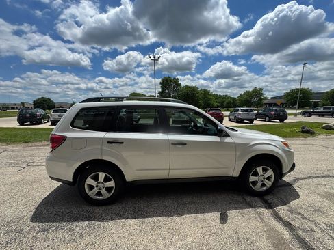 Used 2011 Subaru Forester 2.5X w/ Alloy Wheel Value Pkg AWD/4WD image 6
