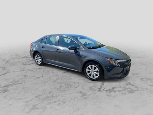 Used 2023 Toyota Corolla LE FWD image 1