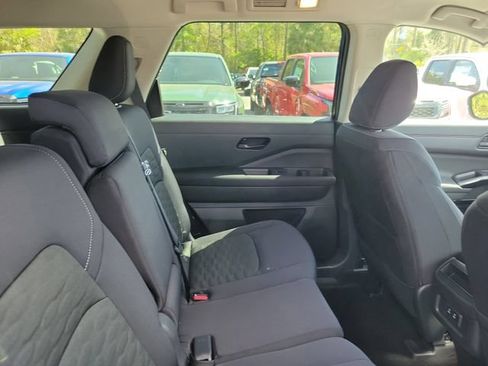 New 2026 Nissan Pathfinder SV FWD image 30