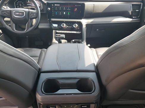 Used 2025 GMC Sierra 1500 AT4X image 22
