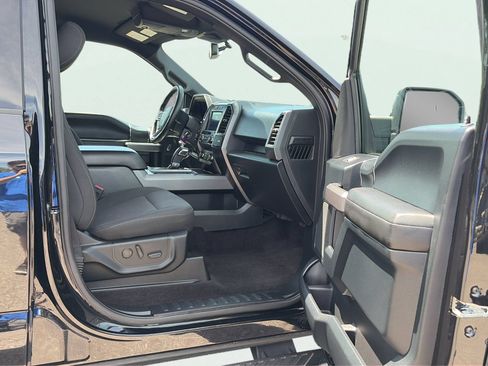 Used 2019 Ford F150 XLT w/ Equipment Group 302A Luxury AWD/4WD image 17