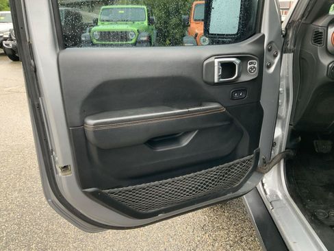 Used 2021 Jeep Gladiator Mojave AWD/4WD image 22