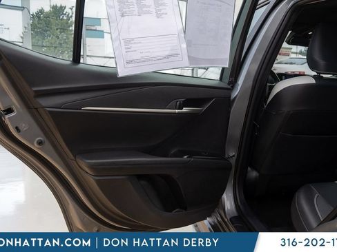 Used 2025 Toyota Camry SE FWD image 16
