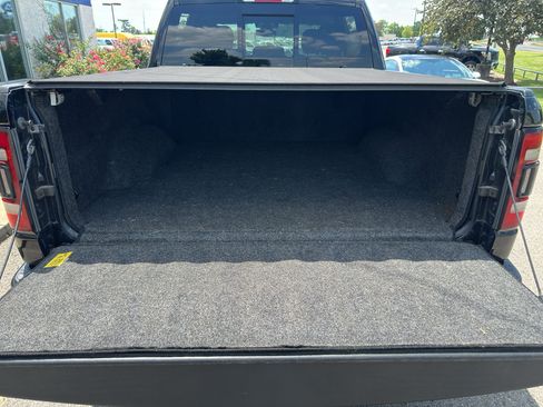Used 2019 RAM 1500 Big Horn AWD/4WD image 15