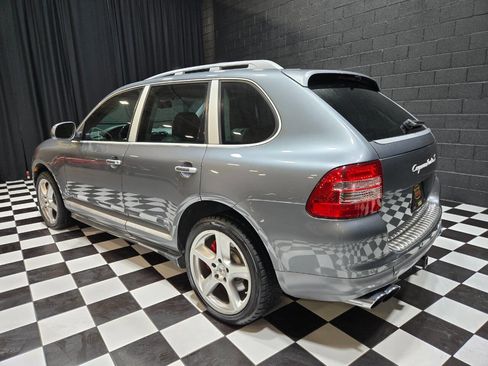 Used 2006 Porsche Cayenne Turbo S image 95