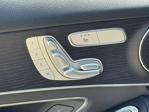 Used 2022 Mercedes-Benz GLC 300 image 18