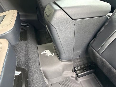 Used 2023 Ford Bronco Wildtrak AWD/4WD image 19