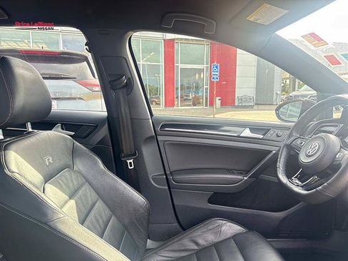 Used 2016 Volkswagen Golf 4-Door AWD/4WD image 9