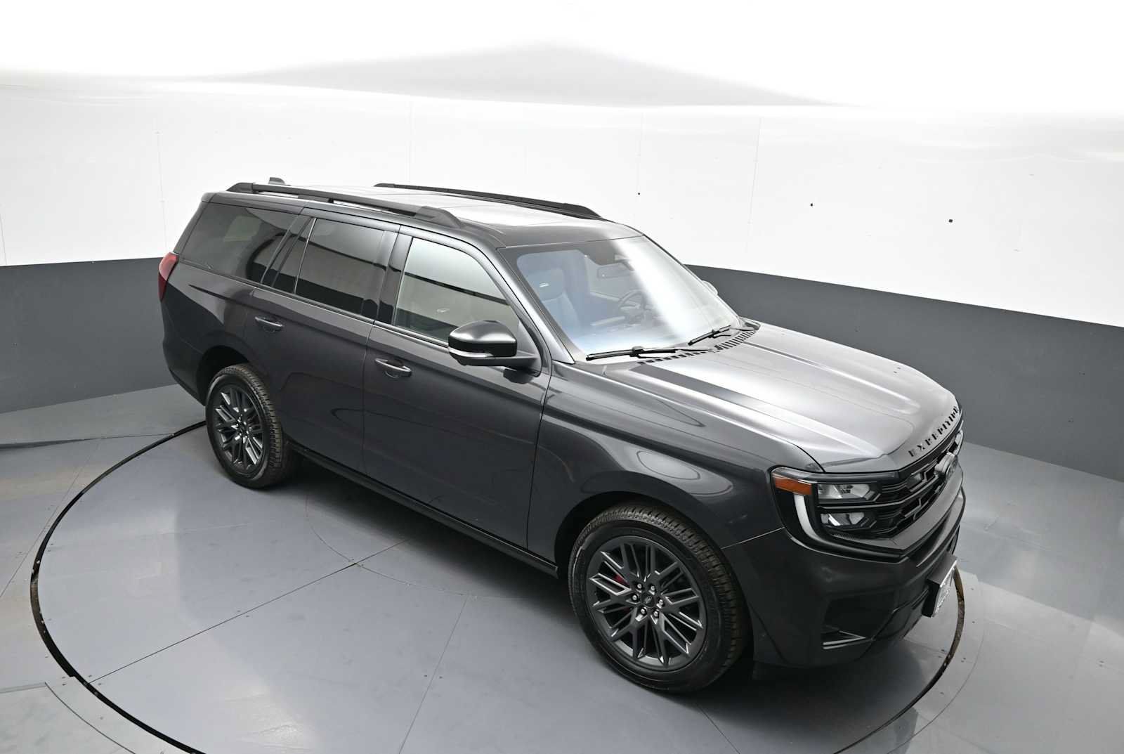 Used 2025 Ford Expedition Platinum w/ Stealth Performance Package AWD/4WD image 45