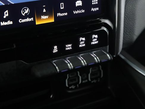 Certified 2022 RAM 1500 Laramie image 14