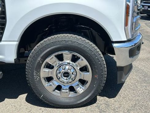 New 2026 Ford F250 Lariat w/ Chrome Package AWD/4WD image 9