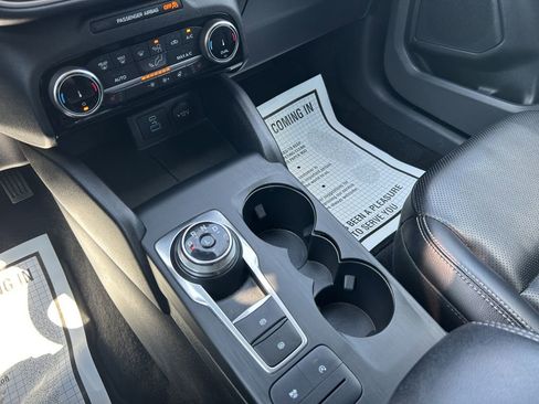 Used 2022 Ford Escape SEL image 23