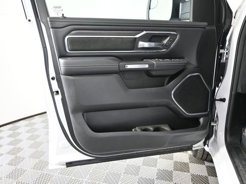 Used 2025 RAM 1500 Laramie AWD/4WD image 19