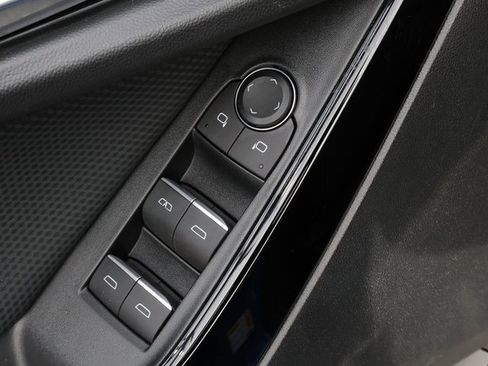 Used 2025 Chevrolet Equinox RS w/ Safety and Technology Package image 15