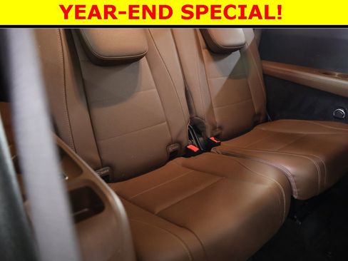 Certified 2024 Mercedes-Benz GLS 450 4MATIC w/ AMG Line Exterior image 48