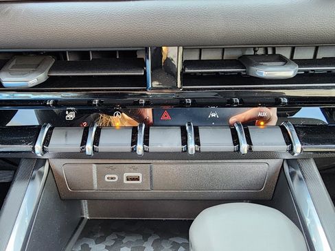 New 2026 GMC Canyon Elevation w/ Convenience Package image 29