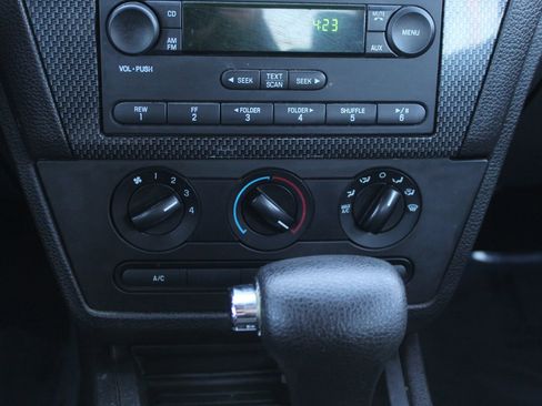 Used 2006 Ford Fusion SE image 17