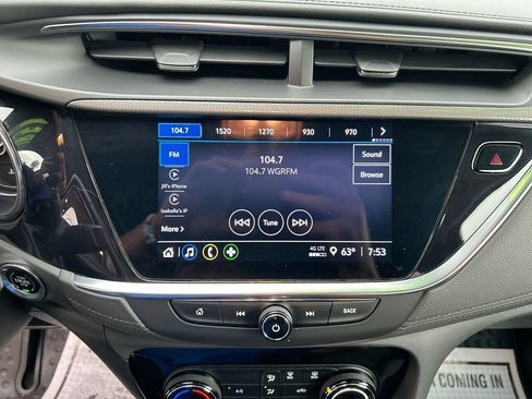 Used 2022 Buick Encore GX Preferred w/ Cold Weather Comfort Package AWD/4WD image 18