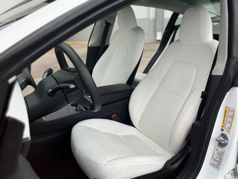 Used 2023 Tesla Model 3 Standard Range RWD image 17
