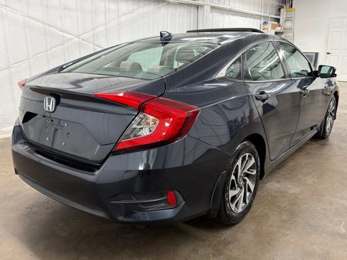 Used 2017 Honda Civic EX image 5