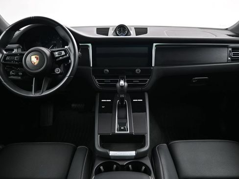 Used 2023 Porsche Macan GTS AWD/4WD image 9