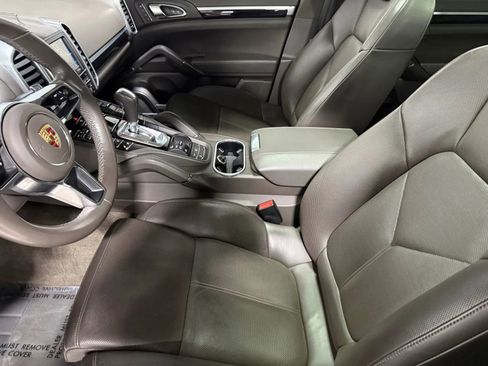 Used 2016 Porsche Cayenne image 15