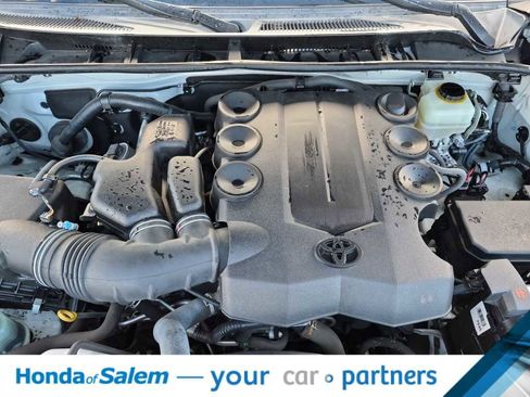 Used 2016 Toyota 4Runner Limited image 9