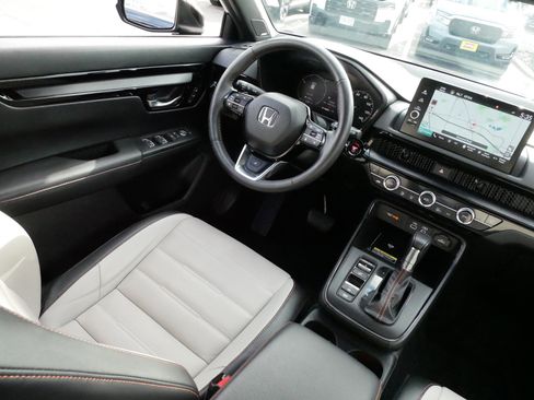 Used 2024 Honda CR-V Sport Touring image 9