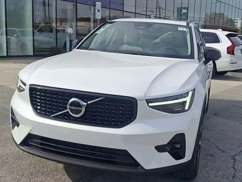 New 2026 Volvo XC40 B4 Plus w/ Protection Package image 4