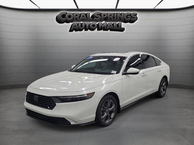Certified 2024 Honda Accord EX image 3