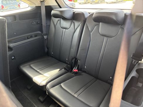 Used 2024 Kia Sorento S FWD image 28