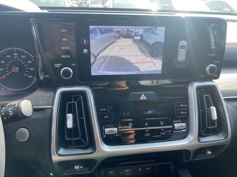 Used 2022 Kia Sorento EX FWD image 10