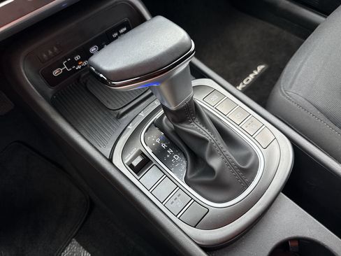 Used 2026 Hyundai Kona SEL Sport FWD image 21
