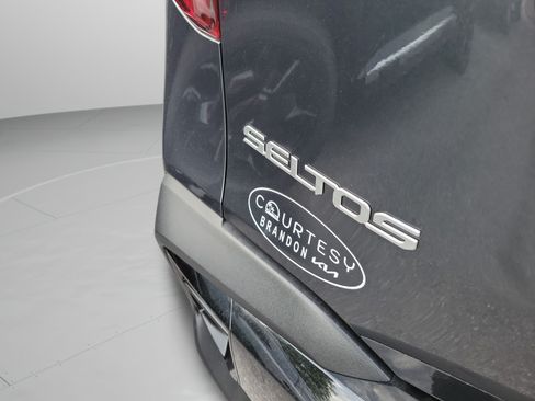 Used 2025 Kia Seltos EX w/ EX Sunroof Package FWD image 30