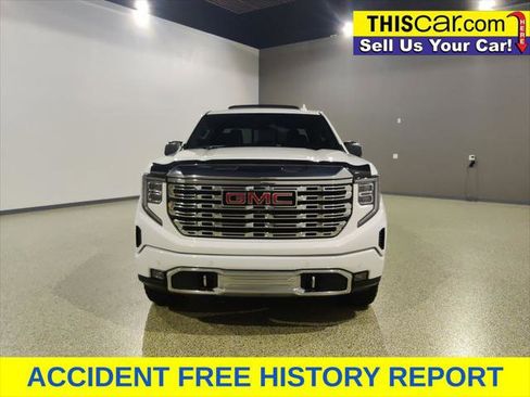 Used 2022 GMC Sierra 1500 Denali AWD/4WD image 3