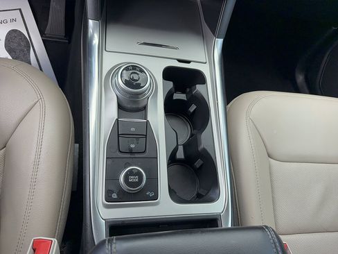 Certified 2022 Ford Explorer Limited w/ Hybrid Equipment Group 310A AWD/4WD image 24