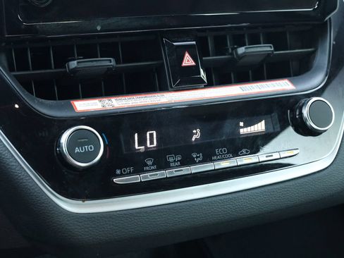 Used 2026 Toyota Corolla SE FWD image 20