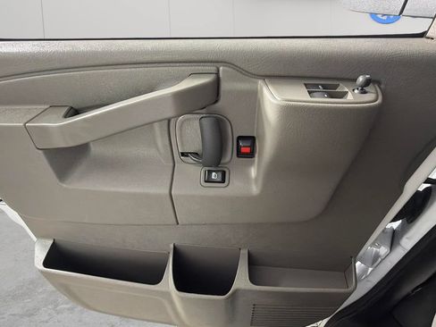 Used 2025 Chevrolet Express 2500 w/ Driver Convenience Package RWD image 24
